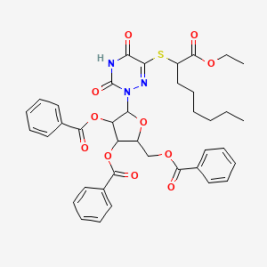 molecular formula C39H41N3O11S B12918622 2-((Benzoyloxy)methyl)-5-(6-((1-ethoxy-1-oxooctan-2-yl)thio)-3,5-dioxo-4,5-dihydro-1,2,4-triazin-2(3H)-yl)tetrahydrofuran-3,4-diyl dibenzoate CAS No. 87733-49-1