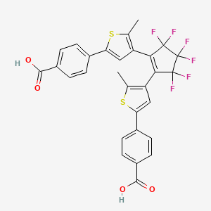 molecular formula C29H18F6O4S2 B12936480 4,4'-(4,4'-(Perfluorocyclopent-1-ene-1,2-diyl)bis(5-methylthiophene-4,2-diyl))dibenzoic acid 