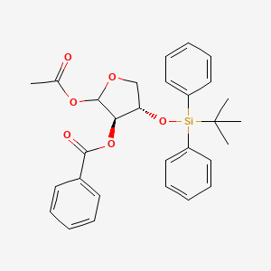 molecular formula C29H32O6Si B12942475 (3R,4S)-2-Acetoxy-4-((tert-butyldiphenylsilyl)oxy)tetrahydrofuran-3-yl benzoate 