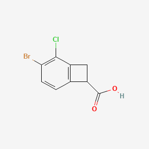 molecular formula C9H6BrClO2 B12944843 3-Bromo-2-chlorobicyclo[4.2.0]octa-1,3,5-triene-7-carboxylic acid 