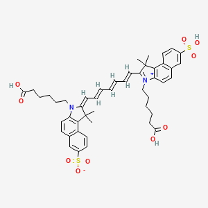 molecular formula C47H52N2O10S2 B12949219 (2E)-3-(5-carboxypentyl)-2-[(2E,4E,6E)-7-[3-(5-carboxypentyl)-1,1-dimethyl-7-sulfobenzo[e]indol-3-ium-2-yl]hepta-2,4,6-trienylidene]-1,1-dimethylbenzo[e]indole-7-sulfonate 