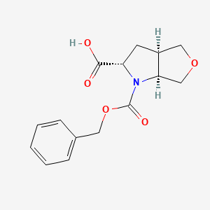 molecular formula C15H17NO5 B12949726 (2S,3AR,6aS)-1-((benzyloxy)carbonyl)hexahydro-1H-furo[3,4-b]pyrrole-2-carboxylic acid 