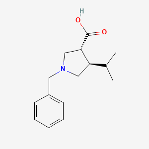 molecular formula C15H21NO2 B12951966 (3R,4R)-1-Benzyl-4-isopropylpyrrolidine-3-carboxylic acid 