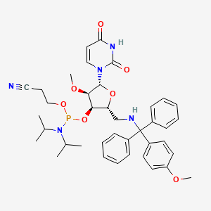 2-Cyanoethyl ((2R,3R,4R,5R)-5-(2,4-dioxo-3,4-dihydropyrimidin-1(2H)-yl)-4-methoxy-2-((((4-methoxyphenyl)diphenylmethyl)amino)methyl)tetrahydrofuran-3-yl) diisopropylphosphoramidite