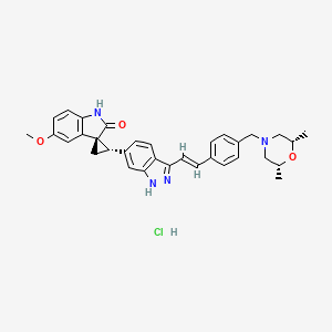 molecular formula C33H35ClN4O3 B12965983 (1R,2S)-2-(3-((E)-4-(((2R,6S)-2,6-Dimethylmorpholino)methyl)styryl)-1H-indazol-6-yl)-5'-methoxyspiro[cyclopropane-1,3'-indolin]-2'-one hydrochloride 