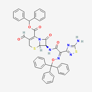 (6R,7R)-Benzhydryl 7-((Z)-2-(5-amino-1,2,4-thiadiazol-3-yl)-2-((trityloxy)imino)acetamido)-3-formyl-8-oxo-5-thia-1-azabicyclo[4.2.0]oct-2-ene-2-carboxylate