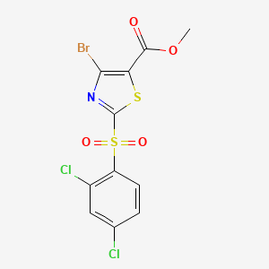 molecular formula C11H6BrCl2NO4S2 B12988675 Methyl 4-bromo-2-(2,4-dichlorophenylsulfonyl)thiazole-5-carboxylate 