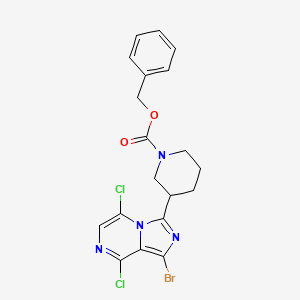 molecular formula C19H17BrCl2N4O2 B12994133 Benzyl 3-(1-bromo-5,8-dichloroimidazo[1,5-a]pyrazin-3-yl)piperidine-1-carboxylate 