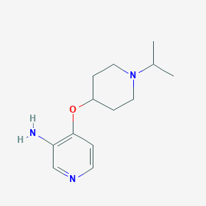 molecular formula C13H21N3O B13000554 4-((1-Isopropylpiperidin-4-yl)oxy)pyridin-3-amine 