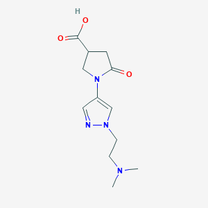 molecular formula C12H18N4O3 B13008626 1-(1-(2-(Dimethylamino)ethyl)-1H-pyrazol-4-yl)-5-oxopyrrolidine-3-carboxylic acid 