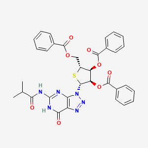 molecular formula C34H30N6O8S B13029863 (2R,3S,4R,5R)-2-((Benzoyloxy)methyl)-5-(5-isobutyramido-7-oxo-6,7-dihydro-3H-[1,2,3]triazolo[4,5-D]pyrimidin-3-YL)tetrahydrothiophene-3,4-diyl dibenzoate 