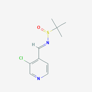 molecular formula C10H13ClN2OS B13041473 (R,E)-N-((3-Chloropyridin-4-YL)methylene)-2-methylpropane-2-sulfinamide 