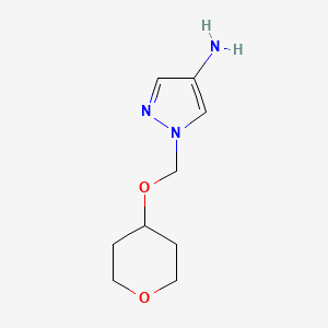 molecular formula C9H15N3O2 B13069763 1-[(Oxan-4-yloxy)methyl]-1H-pyrazol-4-amine 