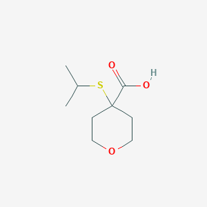 4-(Propan-2-ylsulfanyl)oxane-4-carboxylic acid