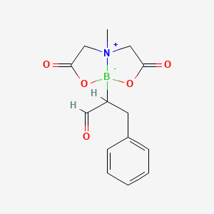 molecular formula C14H16BNO5 B13086909 4-Methyl-2,6-dioxo-8-(1-oxo-3-phenylpropan-2-yl)hexahydro-[1,3,2]oxazaborolo[2,3-b][1,3,2]oxazaborol-4-ium-8-uide 