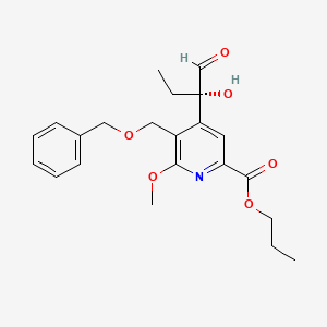 molecular formula C22H27NO6 B13117289 propyl 4-[(2S)-2-hydroxy-1-oxobutan-2-yl]-6-methoxy-5-(phenylmethoxymethyl)pyridine-2-carboxylate 