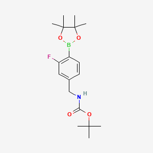 tert-butyl N-{[3-fluoro-4-(tetramethyl-1,3,2-dioxaborolan-2-yl)phenyl]methyl}carbamate