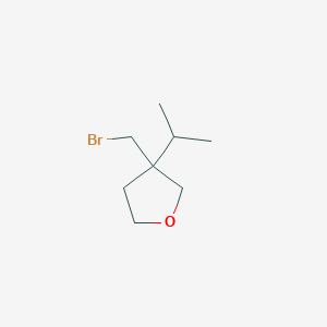 molecular formula C8H15BrO B13151664 3-(Bromomethyl)-3-(propan-2-yl)oxolane 