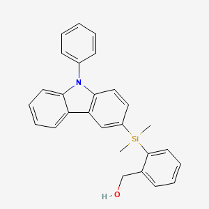 molecular formula C27H25NOSi B13153399 (2-(Dimethyl(9-phenyl-9H-carbazol-3-yl)silyl)phenyl)methanol 