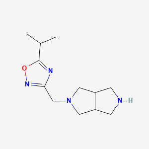 3-{Octahydropyrrolo[3,4-c]pyrrol-2-ylmethyl}-5-(propan-2-yl)-1,2,4-oxadiazole