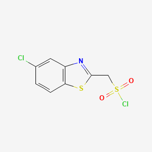 molecular formula C8H5Cl2NO2S2 B13172386 (5-Chloro-1,3-benzothiazol-2-yl)methanesulfonyl chloride 