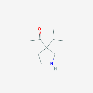 molecular formula C9H17NO B13173690 1-[3-(Propan-2-yl)pyrrolidin-3-yl]ethan-1-one 