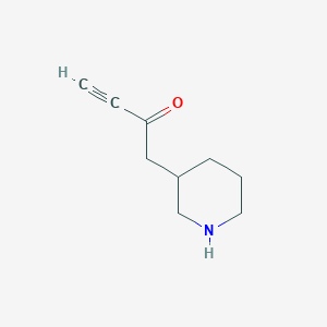 molecular formula C9H13NO B13177039 1-(Piperidin-3-yl)but-3-yn-2-one 