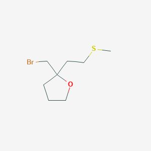 molecular formula C8H15BrOS B13177653 2-(Bromomethyl)-2-[2-(methylsulfanyl)ethyl]oxolane 