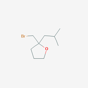 molecular formula C9H17BrO B13183935 2-(Bromomethyl)-2-(2-methylpropyl)oxolane 