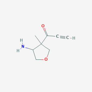 molecular formula C8H11NO2 B13186606 1-(4-Amino-3-methyloxolan-3-yl)prop-2-yn-1-one 