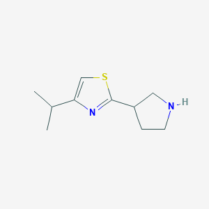 molecular formula C10H16N2S B13188369 4-(Propan-2-yl)-2-(pyrrolidin-3-yl)-1,3-thiazole 