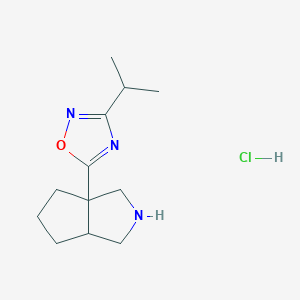 5-{Octahydrocyclopenta[c]pyrrol-3a-yl}-3-(propan-2-yl)-1,2,4-oxadiazole hydrochloride