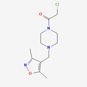 molecular formula C12H18ClN3O2 B13198083 2-Chloro-1-{4-[(dimethyl-1,2-oxazol-4-yl)methyl]piperazin-1-yl}ethan-1-one 