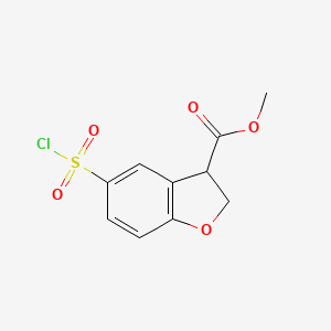 molecular formula C10H9ClO5S B13198099 Methyl 5-(chlorosulfonyl)-2,3-dihydro-1-benzofuran-3-carboxylate 