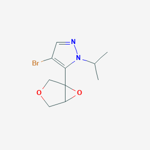 4-Bromo-5-{3,6-dioxabicyclo[3.1.0]hexan-1-yl}-1-(propan-2-yl)-1H-pyrazole