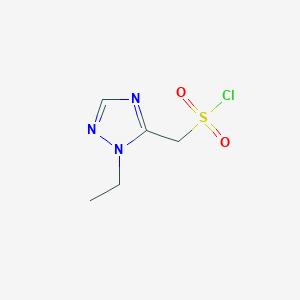 molecular formula C5H8ClN3O2S B13215472 (1-ethyl-1H-1,2,4-triazol-5-yl)methanesulfonyl chloride 