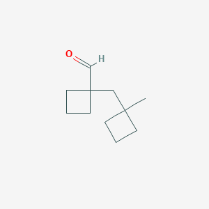 molecular formula C11H18O B13216184 1-[(1-Methylcyclobutyl)methyl]cyclobutane-1-carbaldehyde 