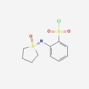 molecular formula C10H12ClNO3S2 B13221373 2-[(1-Oxo-1lambda6-thiolan-1-ylidene)amino]benzene-1-sulfonyl chloride 