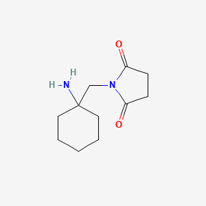 molecular formula C11H18N2O2 B13230879 1-[(1-Aminocyclohexyl)methyl]pyrrolidine-2,5-dione 