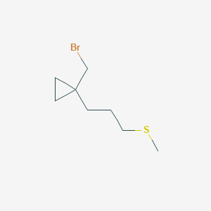 molecular formula C8H15BrS B13231943 1-(Bromomethyl)-1-[3-(methylsulfanyl)propyl]cyclopropane 