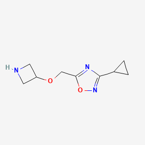 molecular formula C9H13N3O2 B13241997 5-[(Azetidin-3-yloxy)methyl]-3-cyclopropyl-1,2,4-oxadiazole 