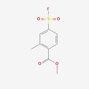 molecular formula C9H9FO4S B13245124 Methyl 4-(fluorosulfonyl)-2-methylbenzoate 