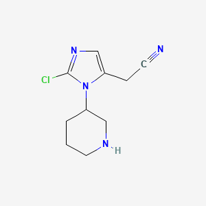 molecular formula C10H13ClN4 B13246928 2-[2-Chloro-1-(piperidin-3-yl)-1H-imidazol-5-yl]acetonitrile 