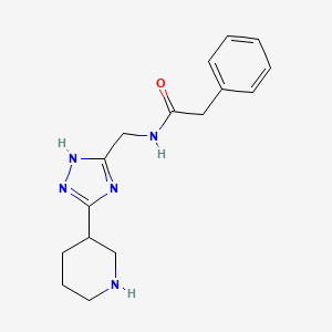 molecular formula C16H21N5O B13249545 2-Phenyl-N-{[3-(piperidin-3-yl)-1H-1,2,4-triazol-5-yl]methyl}acetamide 