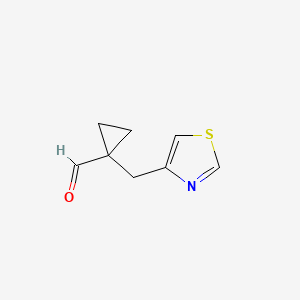 molecular formula C8H9NOS B13252912 1-(1,3-Thiazol-4-ylmethyl)cyclopropane-1-carbaldehyde 