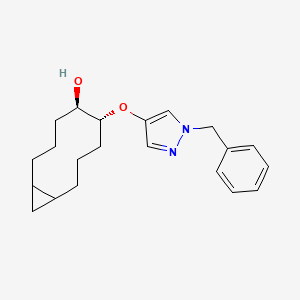 molecular formula C21H28N2O2 B13255001 (5R,6R)-6-[(1-Benzyl-1H-pyrazol-4-yl)oxy]bicyclo[8.1.0]undecan-5-ol 