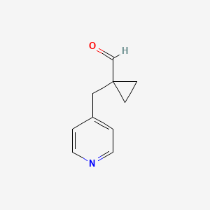 molecular formula C10H11NO B13269009 1-(Pyridin-4-ylmethyl)cyclopropane-1-carbaldehyde 