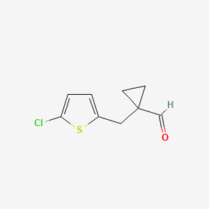 1-[(5-Chlorothiophen-2-yl)methyl]cyclopropane-1-carbaldehyde