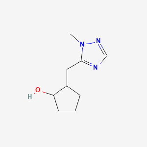 molecular formula C9H15N3O B13287709 2-[(1-methyl-1H-1,2,4-triazol-5-yl)methyl]cyclopentan-1-ol 