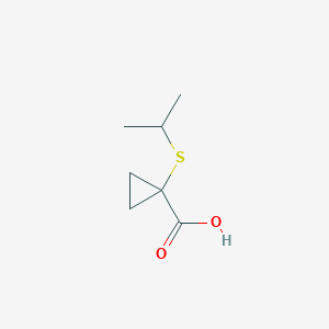 1-(Propan-2-ylsulfanyl)cyclopropane-1-carboxylic acid